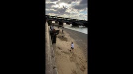 Basejumping on London Southbank