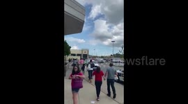 Shoppers seen evacuating after shooting at Fayette Mall in Kentucky
