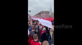 Tens of thousands rally in Minsk against Lukashenko despite warnings
