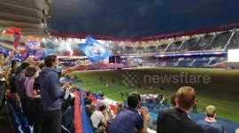 Cheering, believing (part of a series of videos about the UEFA Champions League final, watching the live broadcast at Parc des Princes, Paris, after having hitchhiked for 200 km, getting offered a ticket on match day)