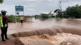 Homes flooded as river overflows following heavy rain in northern Thailand