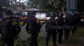 Inmates at Guatemalan prison release 10 guards they took hostage