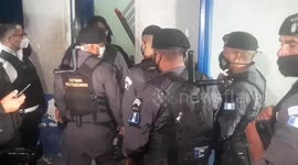 Inmates in Guatemala release 7 prison guards held hostage