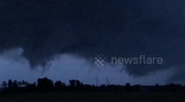 Large cone funnel clouds form in Ontario, Canada