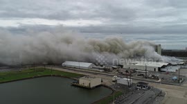 Smoke pours out from chemical plant on fire in Lousiana's Lake Charles