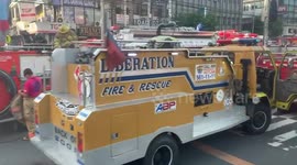 Dozens of fire trucks cause traffic jam during blaze in the Philippines