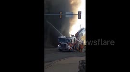 US: Fire Engulfs Abandoned Church In Rockford, Illinois