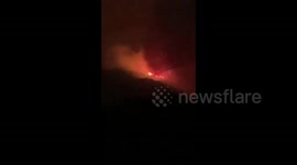 Bobcat fire rages in Los Angeles County