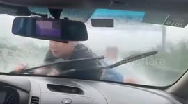 Car drags man along road for 20 kilometres in China