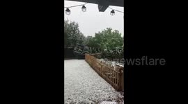US: Early Snowfall In Colorado After Weekend Of Record-Breaking Heatwave
