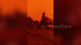 Oregon fires turn sky red in Salem