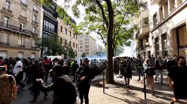 Police fire tear gas at yellow vest protest