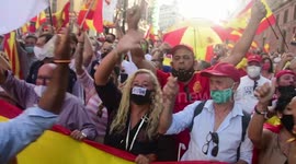 Thousands ignore social distancing and march through Madrid demanding PM resigns