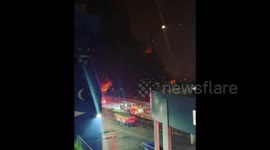 Canada: Large Fire Engulfs New Westminster’s Pier Park 4
