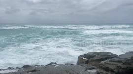 Strong winds and waves as Hurricane Paulette approaches Bermuda