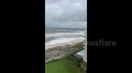 US: Storm Surge Observed In Florida As Tropical Storm Sally Approaches Gulf Coast 2