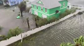 US: Storm Surge And Flooding Worsen In Florida Panhandle As Hurricane Sally Moves Inland 5