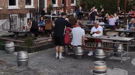 Wanstead Residents Enjoy The Summer Heatwave