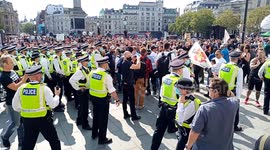 Tensions flared as Coronavirus sceptics and police face off in Trafalgar Square