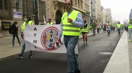 Manifestación de militares exigiendo salarios dignos