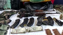 Militants with large cache of weapons arrested in Kashmir