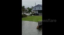 US: Texas Coastal Waters Continue To Rise Due To Approaching TS Beta 2