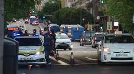 Police checkpoints across Madrid as new lockdown restrictions come into force
