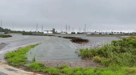 Flooding at Lewis Ln and I-45 in Galveston