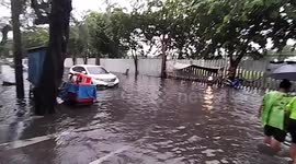 Thunderstorm floods roads in Bangkok, Thailand