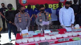 Indonesian police seize 13.4 kilograms of crystal meth in Makassar