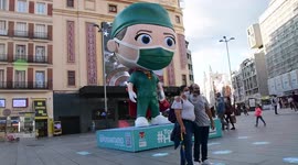La super sanitaria en la plaza callao en Madrid, España