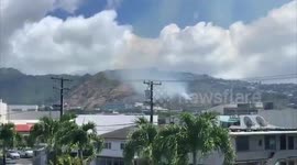 US: Brush Fire Breaks Out Near UH Manoa Campus In Honolulu 2