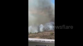 Honolulu firefighters contain brush fire near university campus