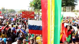 French troops leave Mali after two years from protesters' demand