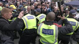 Violent scenes in Trafalgar Square as anti-lockdown protesters clash with police (LONG EDIT)