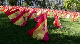 Colocadas 53.000 banderas de España en el parque de Roma en recuerdo a las víctimas del Covid
