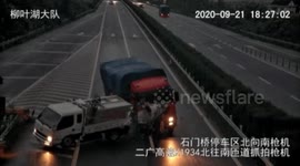 Passenger without seatbelt thrown out of truck after collision on Chinese highway