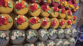 Vietnamese baker creates 3D moon cakes with many colors and designs
