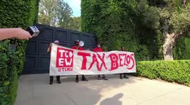 US: Anti-Amazon Protesters March To Jeff Bezos’ Mansion, Demand Better Working Conditions