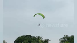 Amateur inventor scales dizzying heights in DIY paramotor