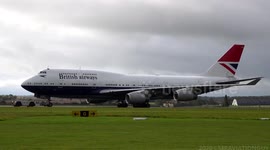 Boeing 747: Video of plane landing for last time at Cotswold Airport as British Airways retires the jumbo jet
