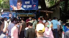 Roadside food stall in India packed with customers after owners' emotional plea goes viral