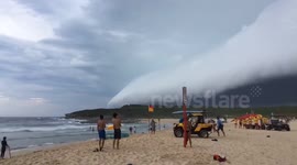 Storm approaches Maroubra Beach, Sydney