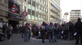 Disabled protesters block London roads (Edited)