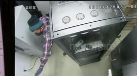 Man drills through wall in failed ATM raid in China