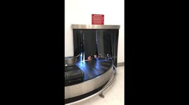 Airport Baggage Carousel Fail