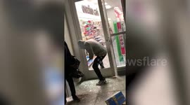 Lakers fans loot stores in Los Angeles after team wins NBA title