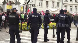 Hundreds protest in Poland against COVID-19 restrictions
