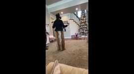 US mum lets out screams of terror as she tries virtual reality game for first time