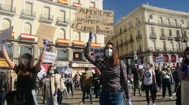 Enfermer@s se manifiestan en puerta del sol para exigir mejoras en sus condiciones laborales